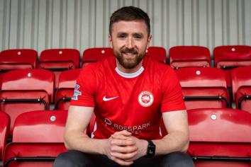 Ronan Doherty joins Larne from Coleraine